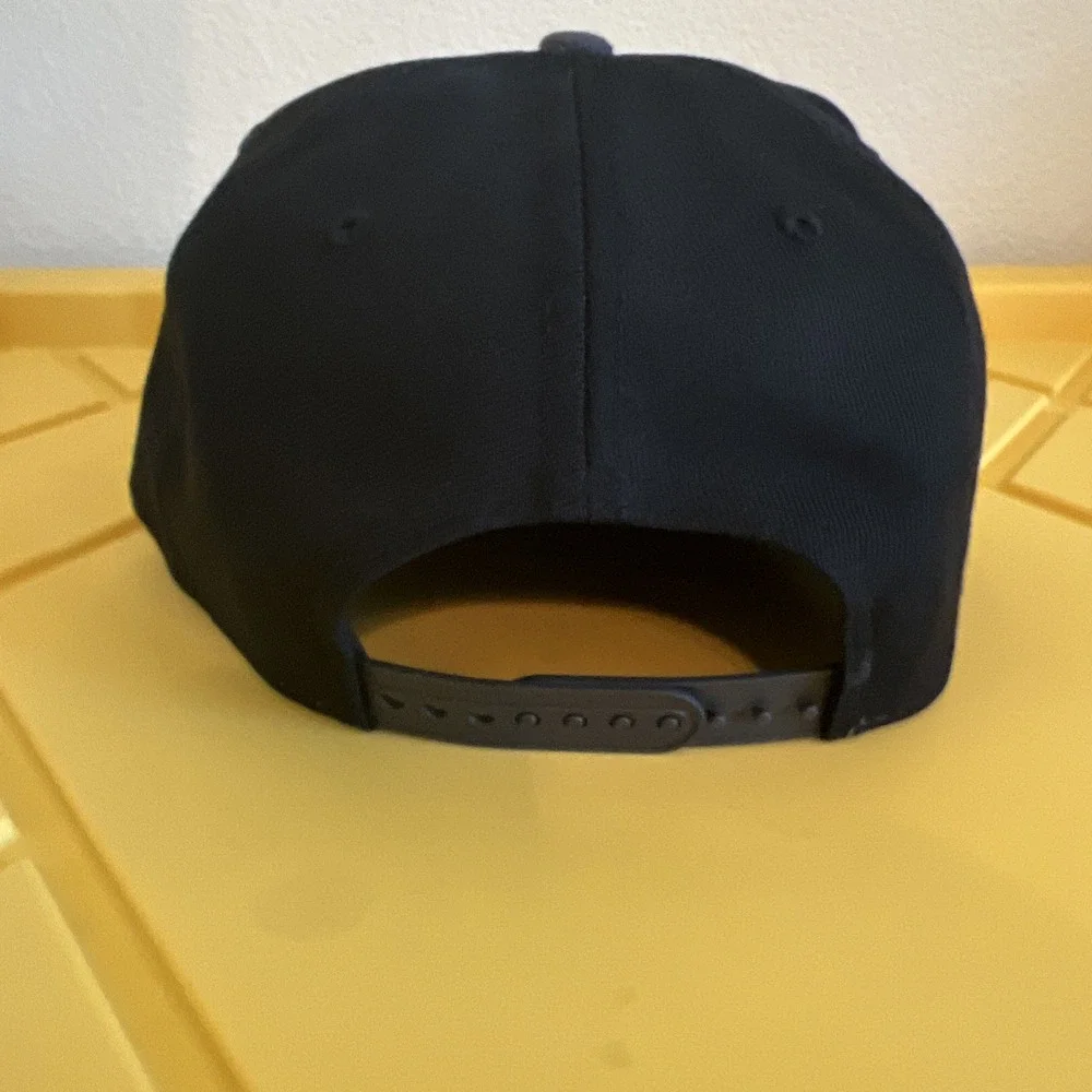 New Era Los Angeles Lakers 9FIFTY A-Frame Black Gray Red Snapback‎ Hat Cap NWT